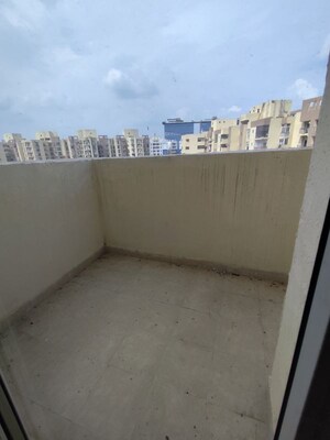Balcony in 3.5 BHK Apartment at Paramount Floraville, Sector 137 – for Rent