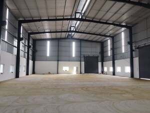 Room in  Warehouse at Arasur – for Rent