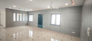 Room in 4 BHK Apartment at Bharani Colony – for Rent