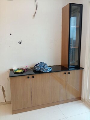 Room in 3 BHK Apartment at Rajapushpa Provincia, Narsingi – for Rent