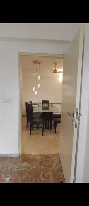 2 BHK Apartment For Rent in Swastik Regalia, Waghbil