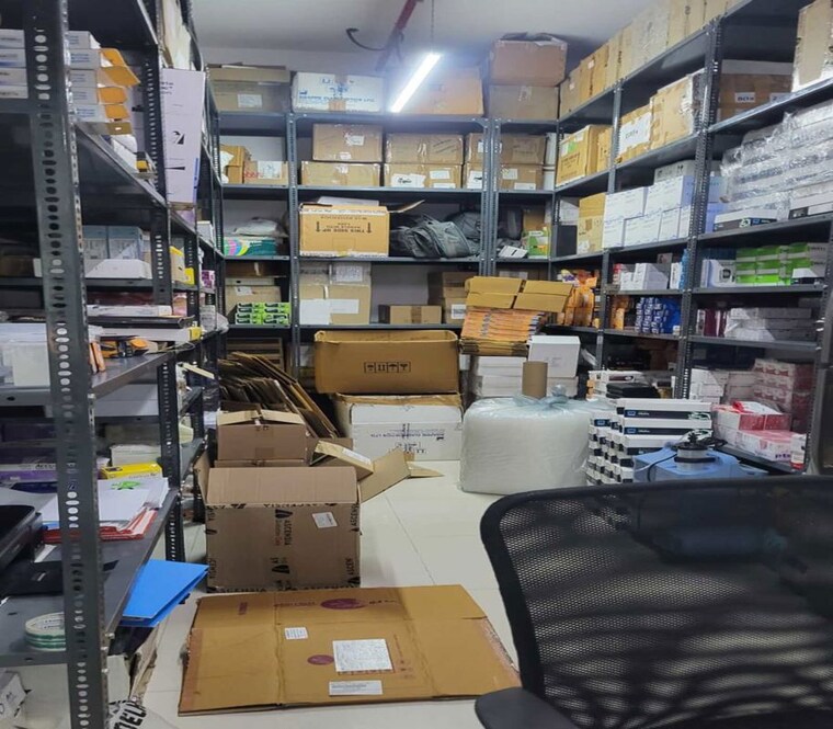 undefined, dadar east Commercial Office Space 560 Sq.Ft. In Dadar East Mumbai 10667933