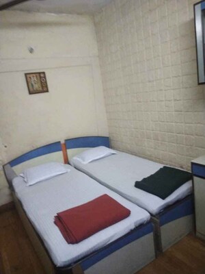  Pg For Rent in Chincholi Phatak