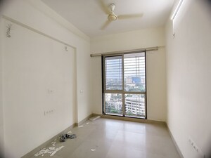 Room in 1.5 BHK Apartment at Aspen Park, Goregaon East – for Rent
