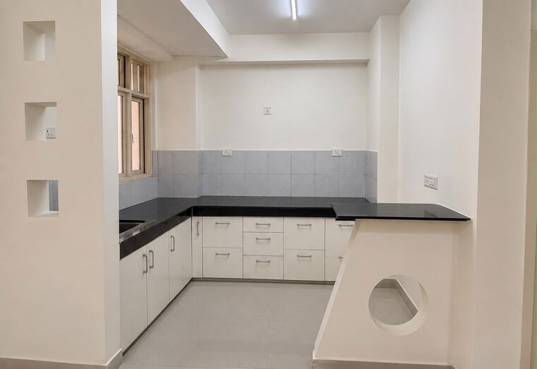 Kitchen, kw-srishti 3 Bedroom 1425 Sq.Ft. Apartment In Raj Nagar Extension Ghaziabad 10667948