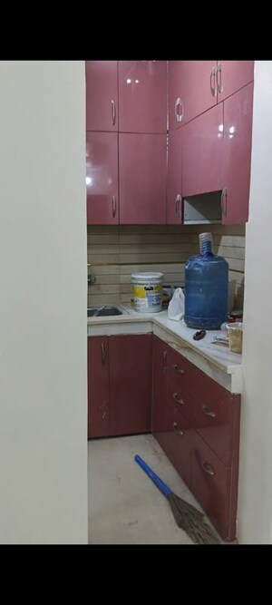 Furnished Amenities in 2 BHK Builder Floor at Pratap Vihar – for Sale