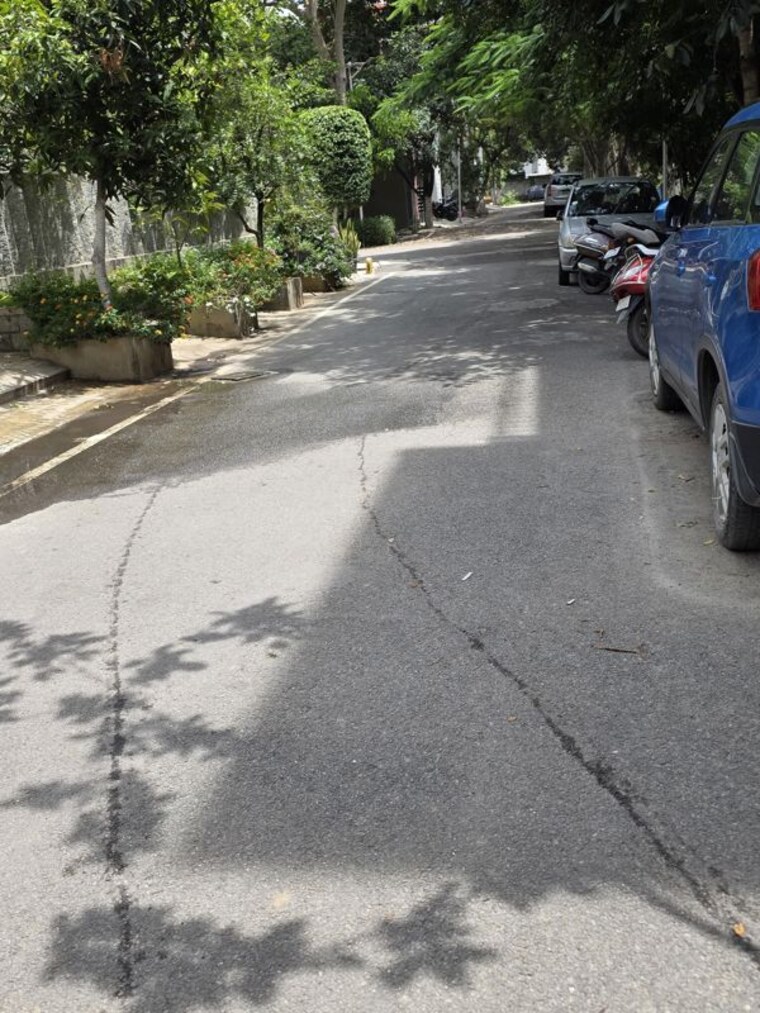  Parking, hal layout  1200 Sq.Ft. Plot In Hal Layout Bangalore 10667963