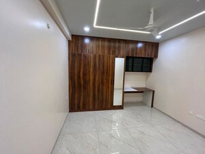 Room in 3 BHK Apartment at Sunshine Destino, Puppalaguda – for Rent