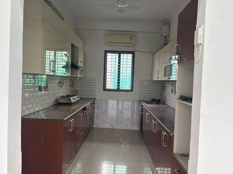 Kitchen, sector 23 2 Bedroom 1200 Sq.Ft. Builder Floor In Sector 23 Gurgaon 10668072