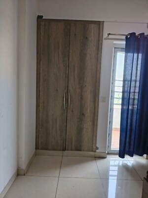 Room in Studio Apartment at Wegmans Signature Tower, Knowledge Park 3 Greater Noida – for Rent