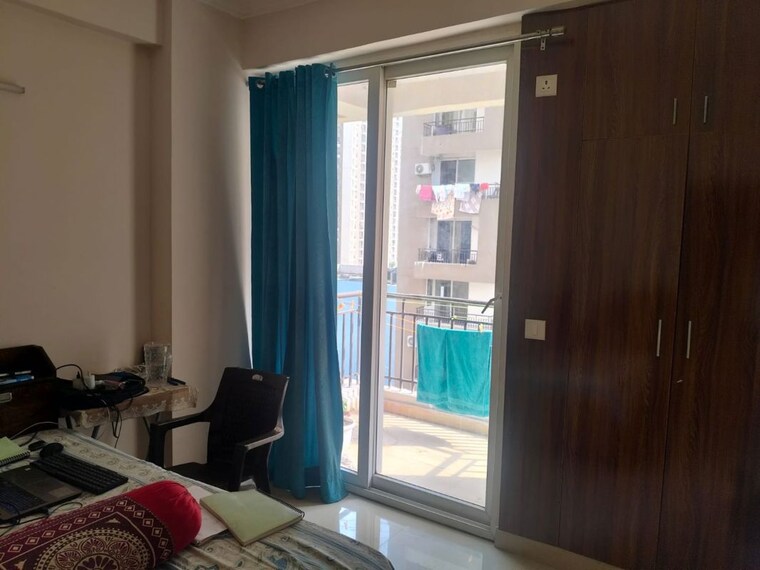 Room, gaur-city-2-14th-avenue 2 Bedroom 955 Sq.Ft. Apartment In Sector 16c Greater Noida Greater Noida 10668069
