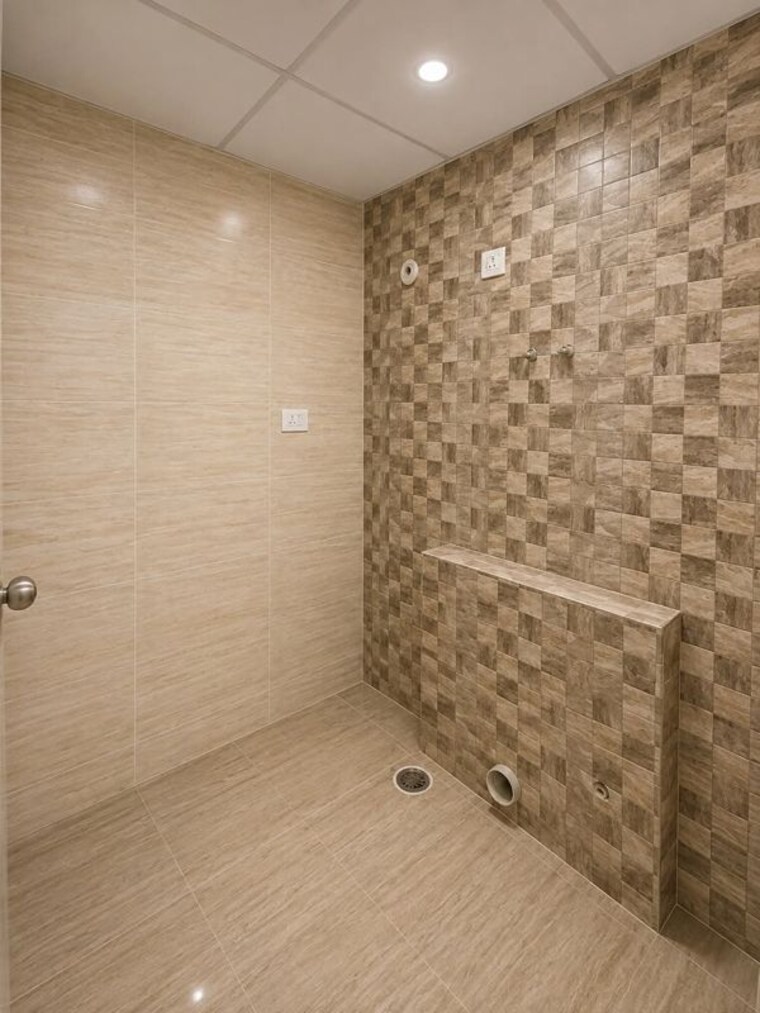 Bathroom, ratan-pearls 2.5 Bedroom 1189 Sq.Ft. Apartment In Sector 16 Greater Noida Greater Noida 10668081