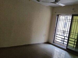 Room in 2 BHK Apartment at Skytech Neelkanth Classic, Kharghar – for Rent