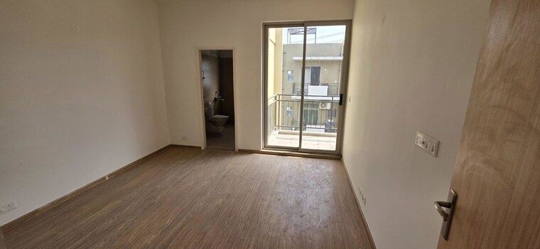 Room, sector 23 2 Bedroom 1200 Sq.Ft. Builder Floor In Sector 23 Gurgaon 10668105