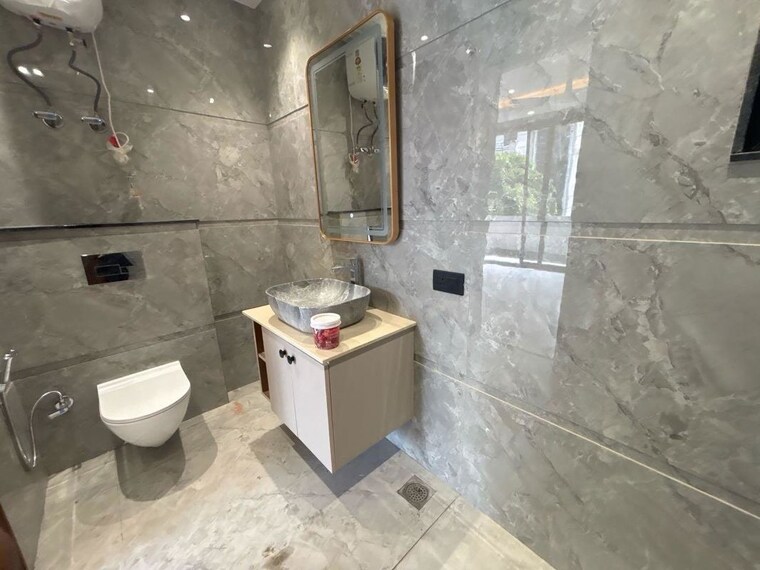 Bathroom, sector 23 2 Bedroom 1200 Sq.Ft. Builder Floor In Sector 23 Gurgaon 10668126