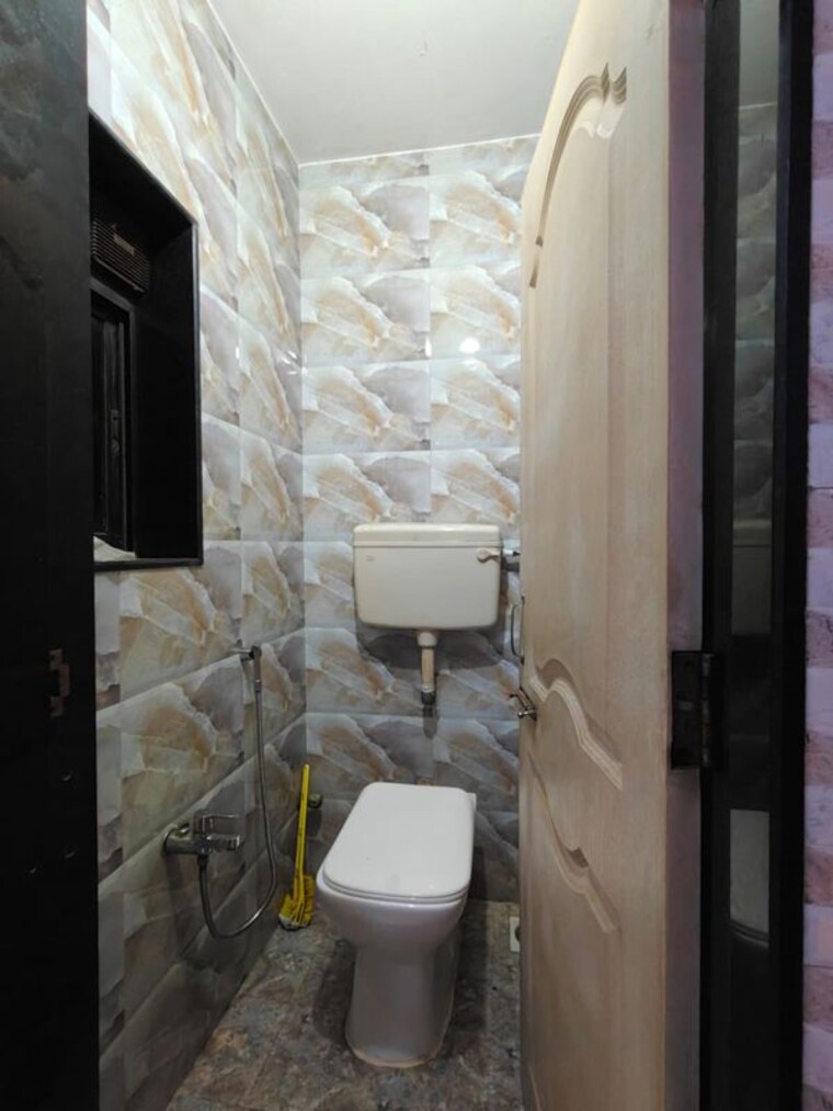 Bathroom, lok-milan 1 Bedroom 400 Sq.Ft. Apartment In Chandivali Mumbai 10668146