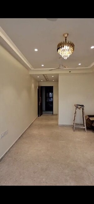 Room in 3 BHK Apartment at Sheth 72 West, Andheri West – for Sale