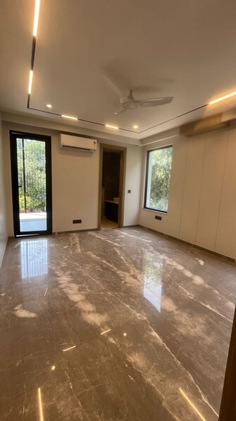 4 BHK +  4279 Sq.Ft. Apartment in Pioneer Araya