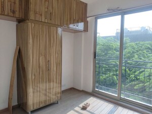 Room in 2 BHK Builder Floor at Sector 21 – for Rent
