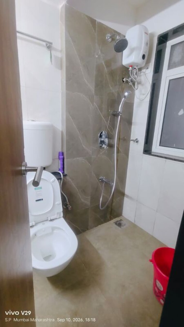 Bathroom, worli 2 Bedroom 550 Sq.Ft. Apartment In Worli Mumbai 10668167