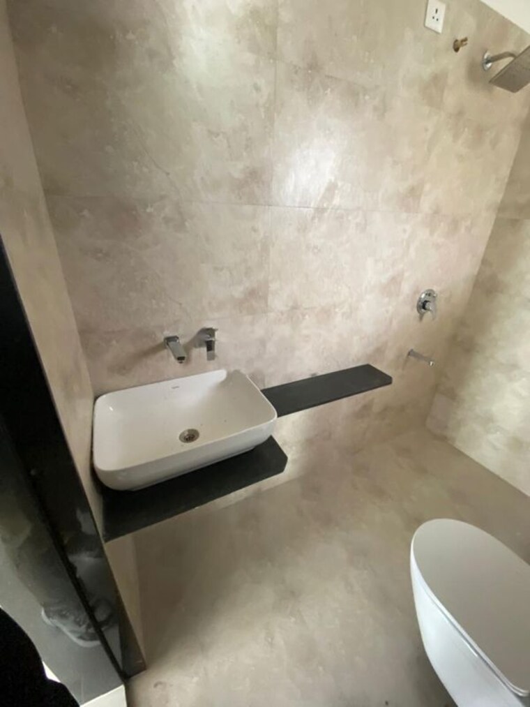 Bathroom, hs-lagom-homes 2 Bedroom 1105 Sq.Ft. Apartment In Wakad Pune 10668173