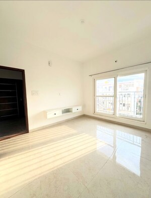 Room in 1 BHK Apartment at Sia Jaihind CHS, Chembur – for Sale