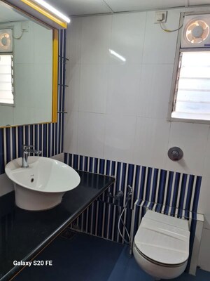 Bathroom in 3 BHK Apartment at Richmond Towers, Richmond Town – for Rent