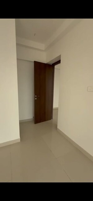 Room in 3 BHK Apartment at Sunteck City Avenue 1, Goregaon West – for Rent
