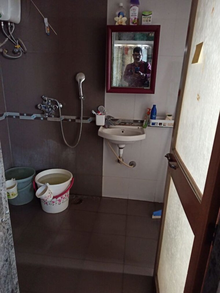 Bathroom, asian-mita-heights 4 Bedroom 1400 Sq.Ft. Apartment In Kharghar Navi Mumbai 10661106