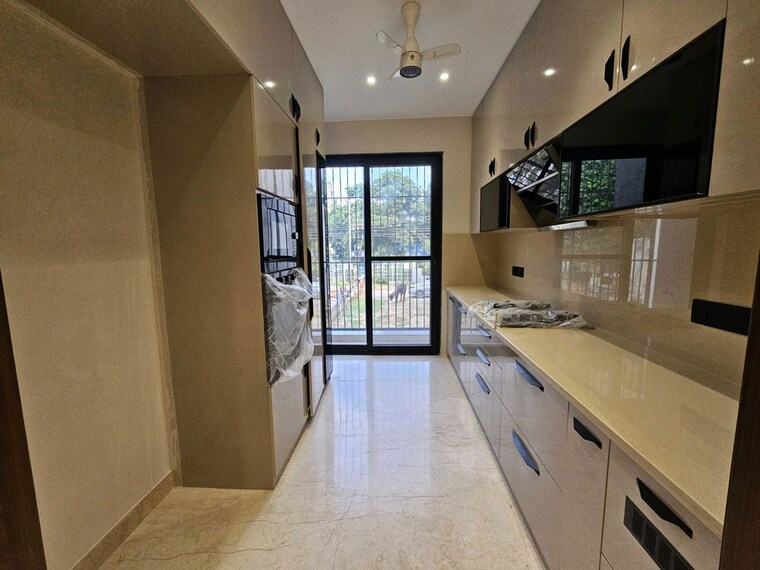 Kitchen, sector 21 3 Bedroom 1200 Sq.Ft. Builder Floor In Sector 21 Gurgaon 10668194