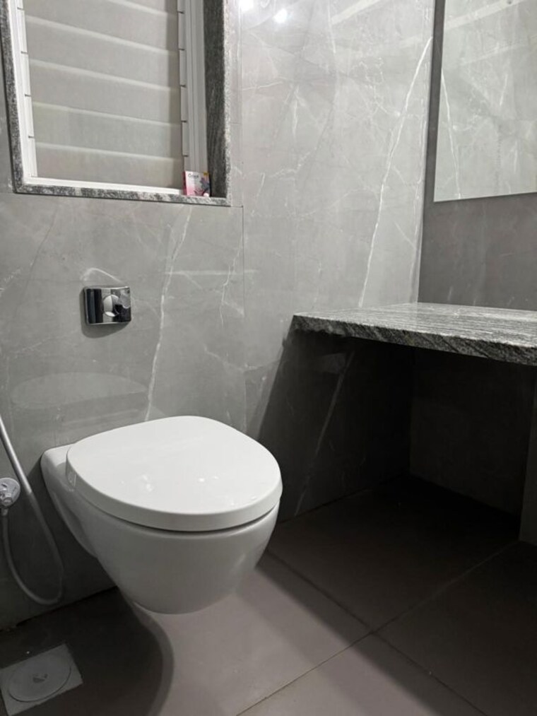 Bathroom, pride-platinum 2.5 Bedroom 1362 Sq.Ft. Apartment In Baner Pune 10668208