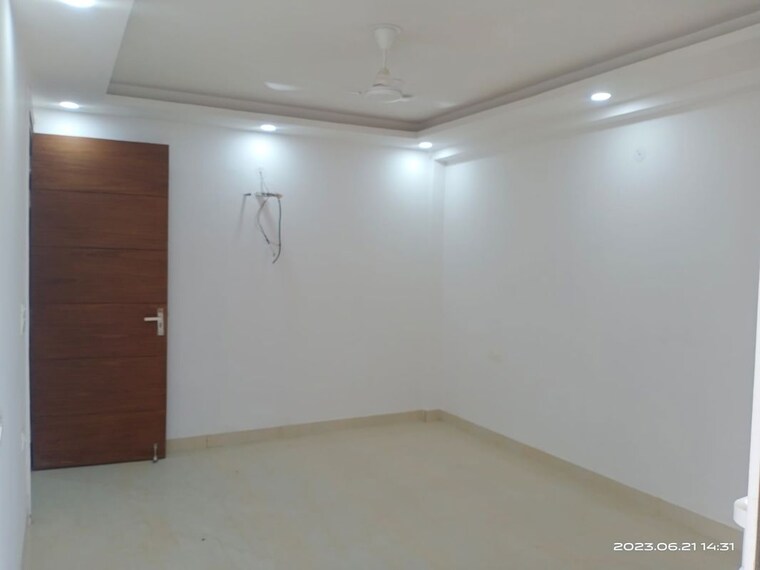 Room, vasant kunj 3 Bedroom 1300 Sq.Ft. Apartment In Vasant Kunj Delhi 10668215