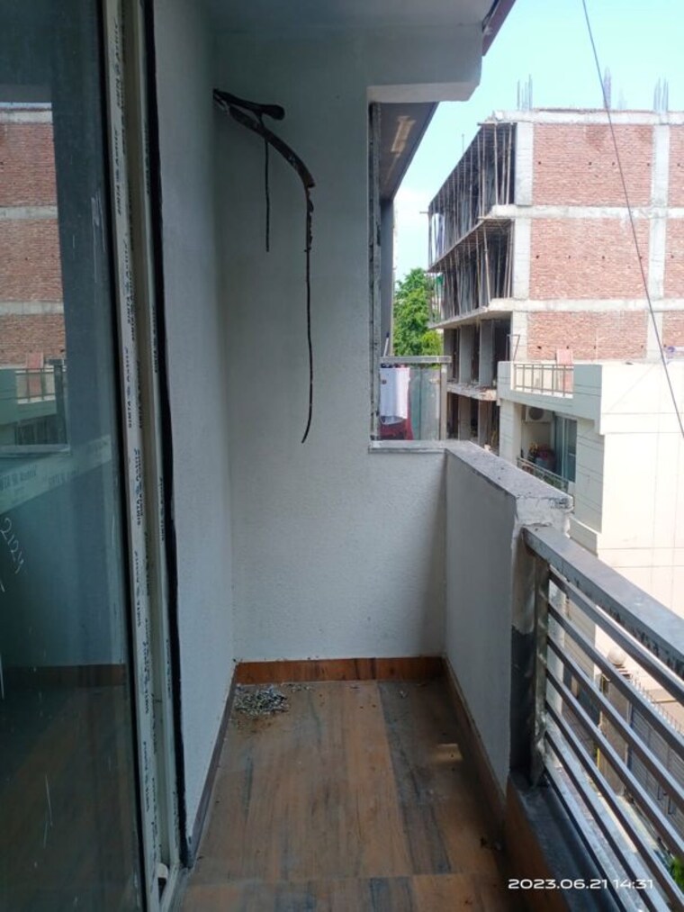Balcony, vasant kunj 3 Bedroom 1300 Sq.Ft. Apartment In Vasant Kunj Delhi 10668215