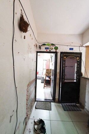 Furnished Amenities in 2 BHK Apartment at Vaishnodevi Circle – for Sale