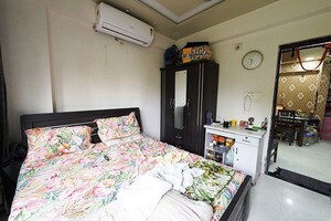 Bedroom in 2 BHK Apartment at Vaishnodevi Circle – for Sale