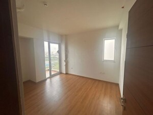 Room in 4 BHK Apartment at Lotus Elise, Sector 99 – for Rent