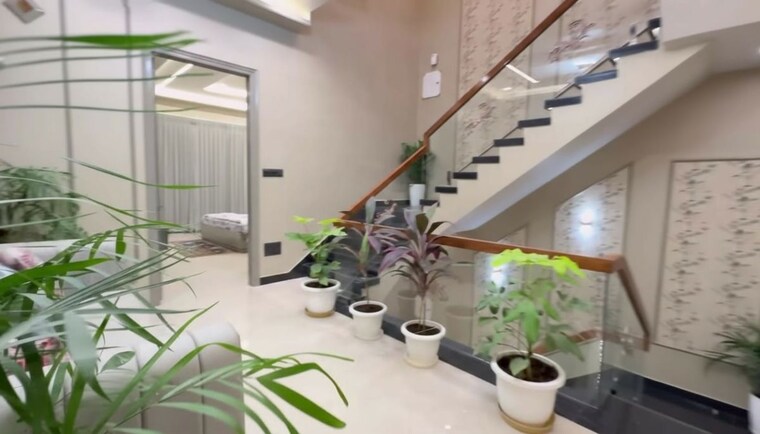 Team Area, indira nagar 6+ Bedroom 4500 Sq.Ft. Villa In Indira Nagar Lucknow 10668209