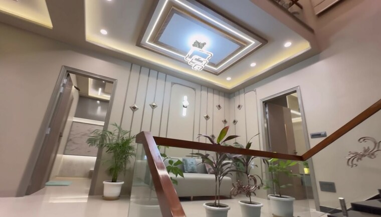 Kitchen, indira nagar 6+ Bedroom 4500 Sq.Ft. Villa In Indira Nagar Lucknow 10668209