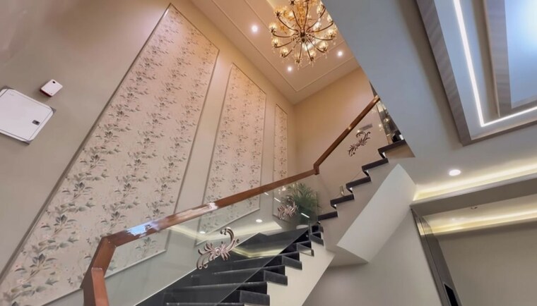 Team Area, indira nagar 6+ Bedroom 4500 Sq.Ft. Villa In Indira Nagar Lucknow 10668209