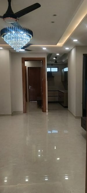 Room in 3 BHK Builder Floor at Sector 89 – for Sale