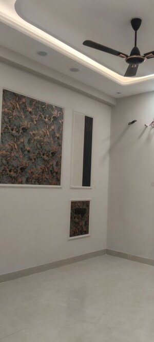 Room in 3 BHK Builder Floor at Sector 89 – for Sale