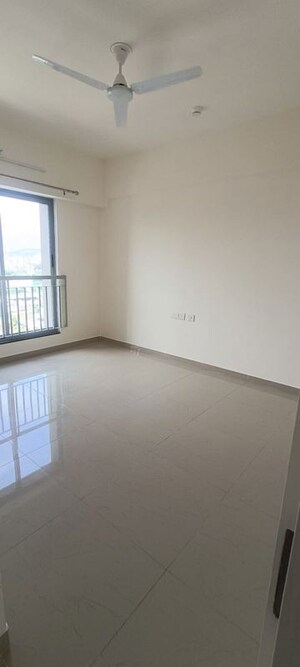 Room in 2 BHK Apartment at Mahindra Happinest Tathawade Phase 1, Tathawade – for Rent