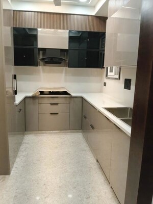 Kitchen in 3 BHK Builder Floor at Sector 21 – for Rent