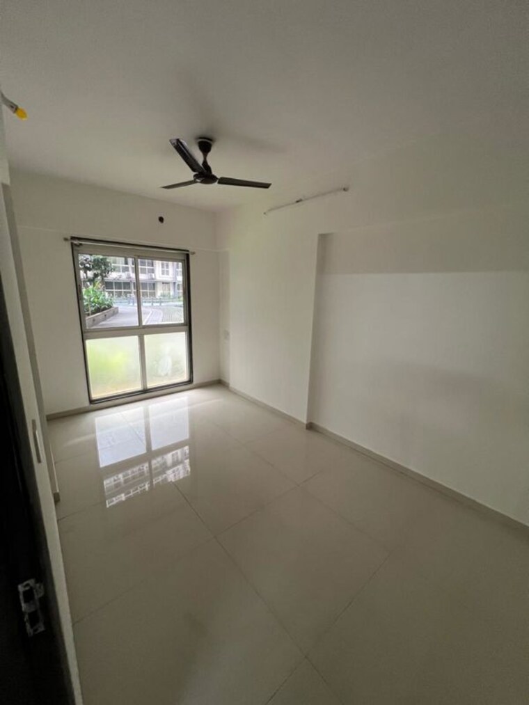 Room, godrej-central 2.5 Bedroom 876 Sq.Ft. Apartment In Chembur Mumbai 10668196