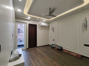 Kitchen in 3 BHK Builder Floor at Sector 21 – for Rent