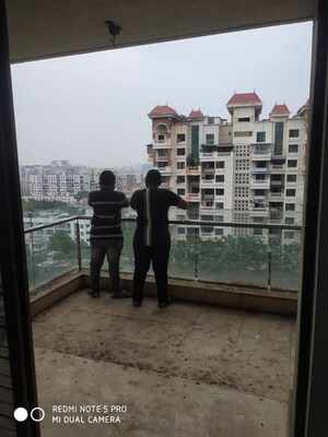 Parking in 2 BHK Apartment at Kool Homes Solitaire I, Kondhwa – for Sale