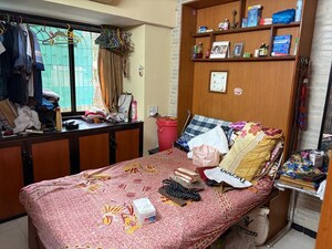 Bedroom in 2 BHK Apartment at Tulip Park CHS, Andheri East – for Rent