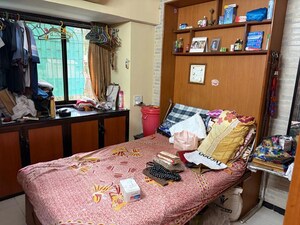 Bedroom in 2 BHK Apartment at Tulip Park CHS, Andheri East – for Rent