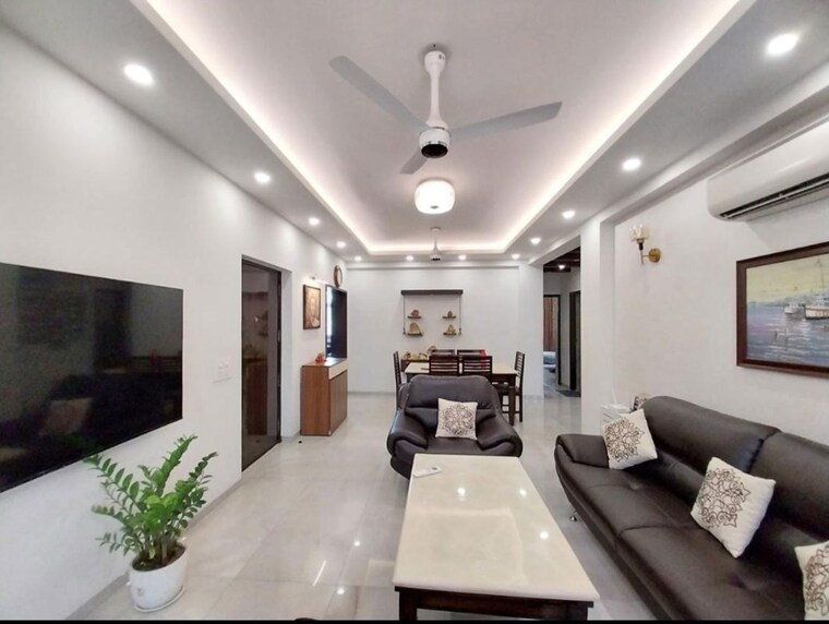 Team Area, emaar-mgf-emerald-hills 3 Bedroom 267 Sq.Yd. Builder Floor In Sector 65 Gurgaon 10668320