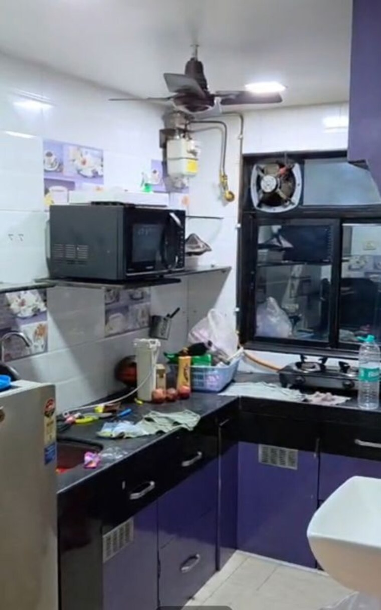 Kitchen, big-splash 1 Bedroom 400 Sq.Ft. Apartment In Vashi Sector 17 Navi Mumbai 10668327